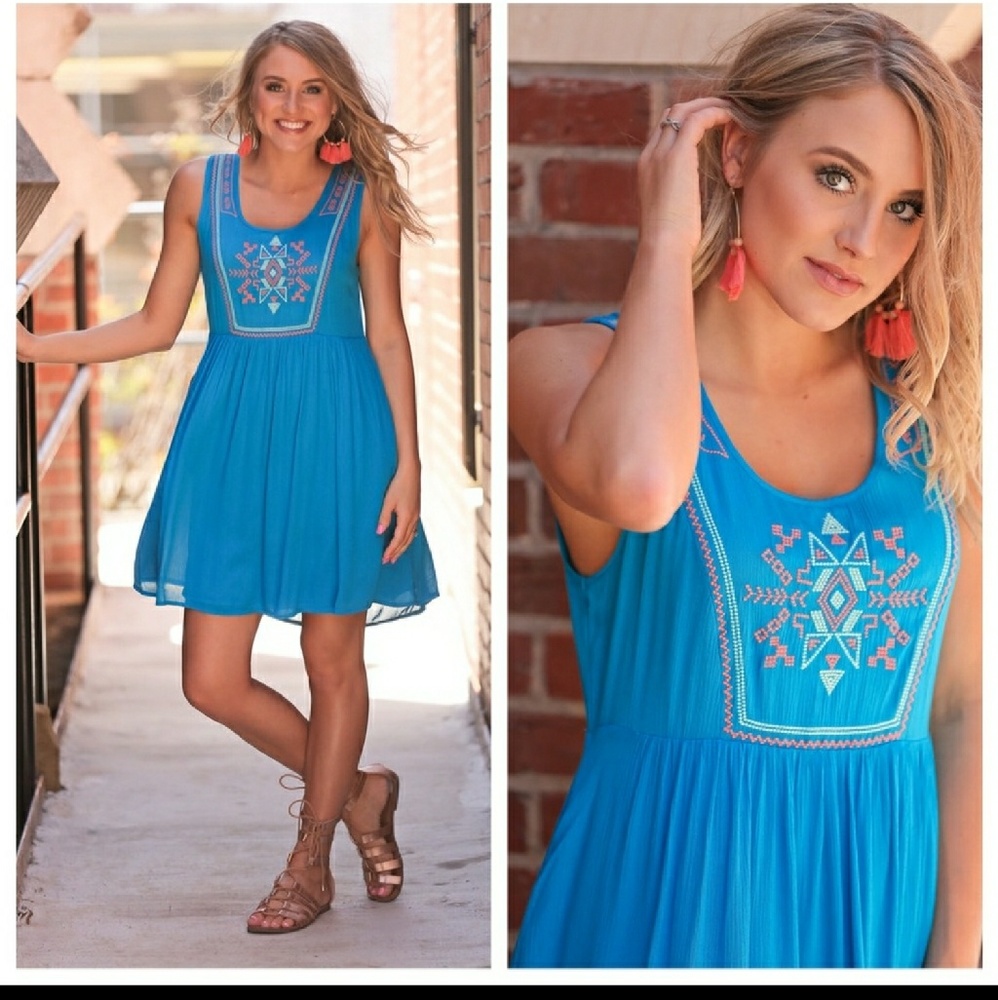 😍 Turquoise embroidered Aztec Sundress